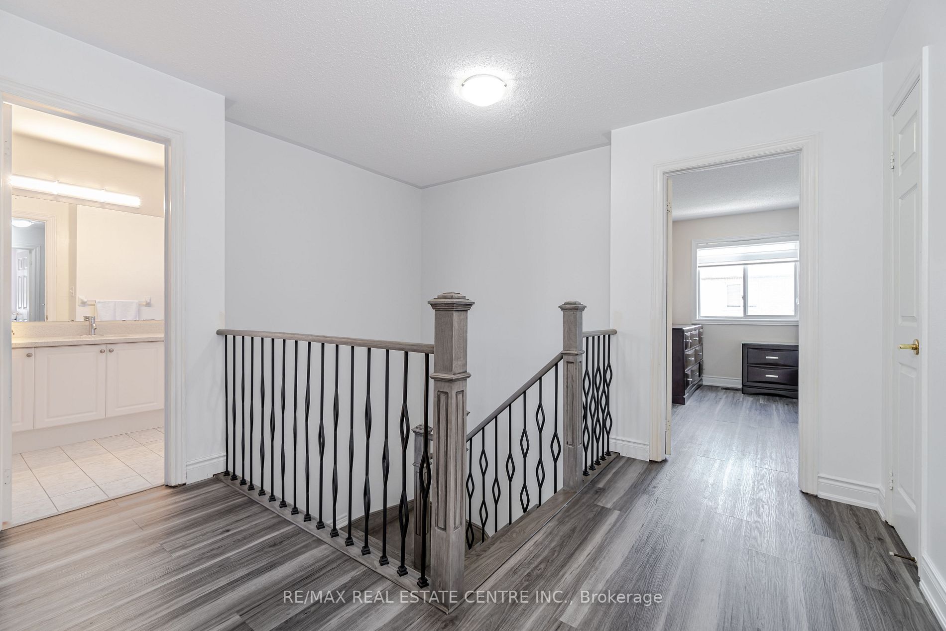 7 Dovehaven Cres