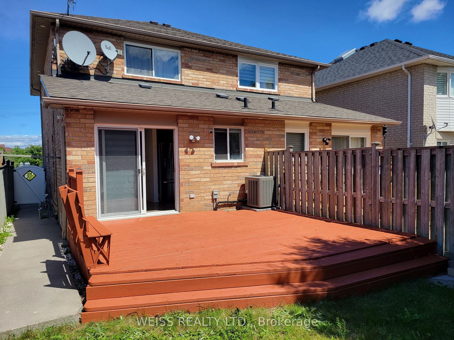 1068 Foxglove Pl