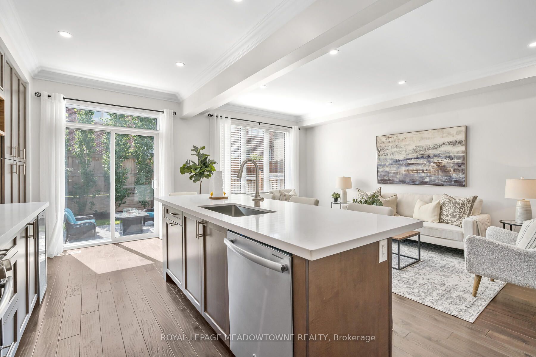 30 Sierra Crescent