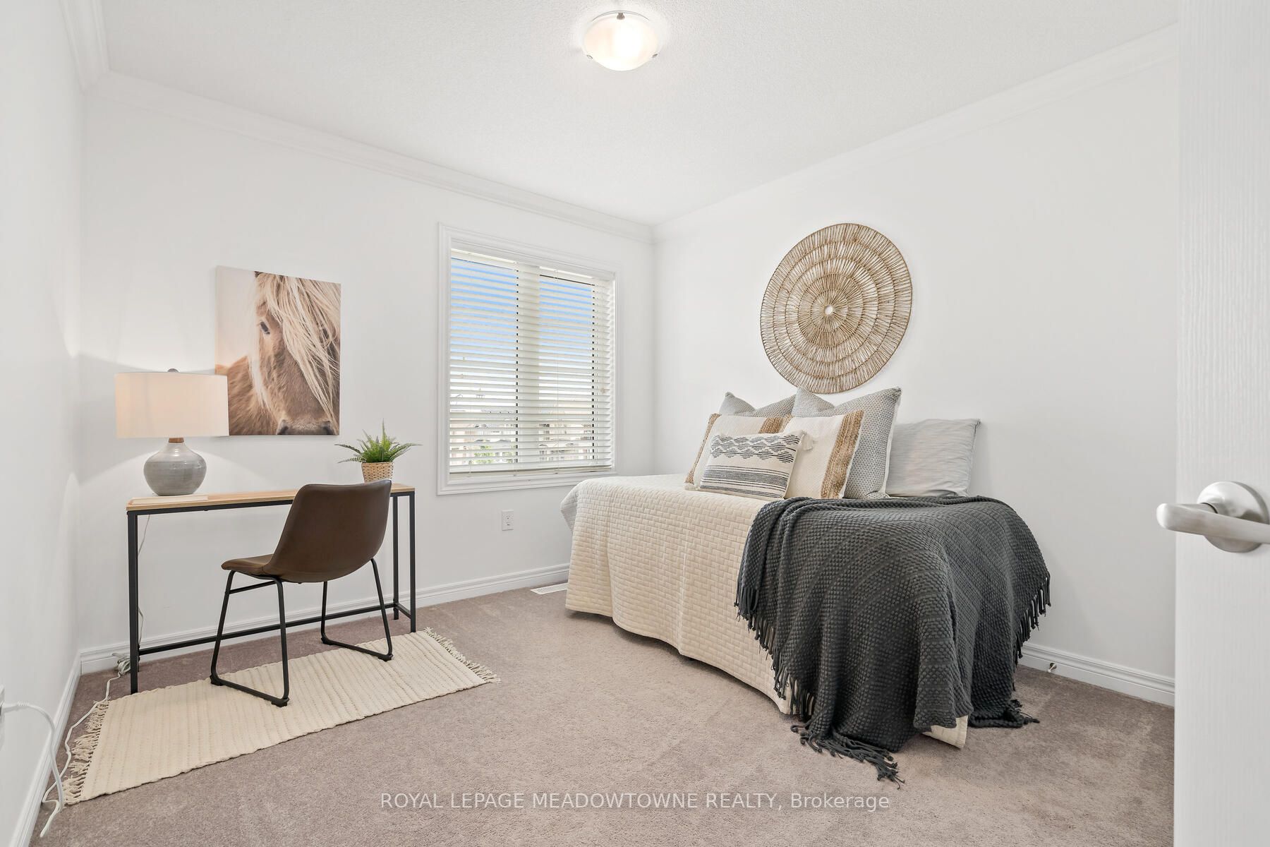 30 Sierra Crescent