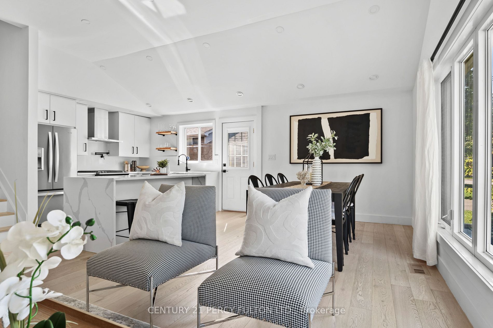 157 Inverdon Rd