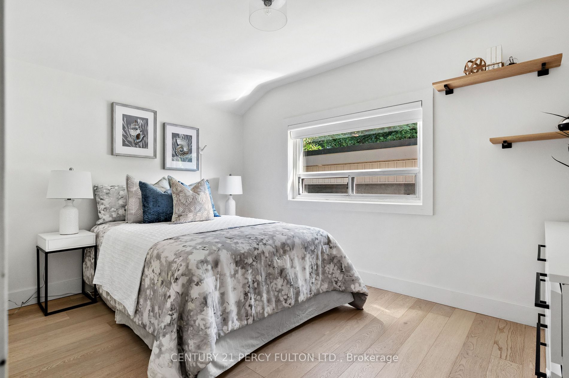 157 Inverdon Rd