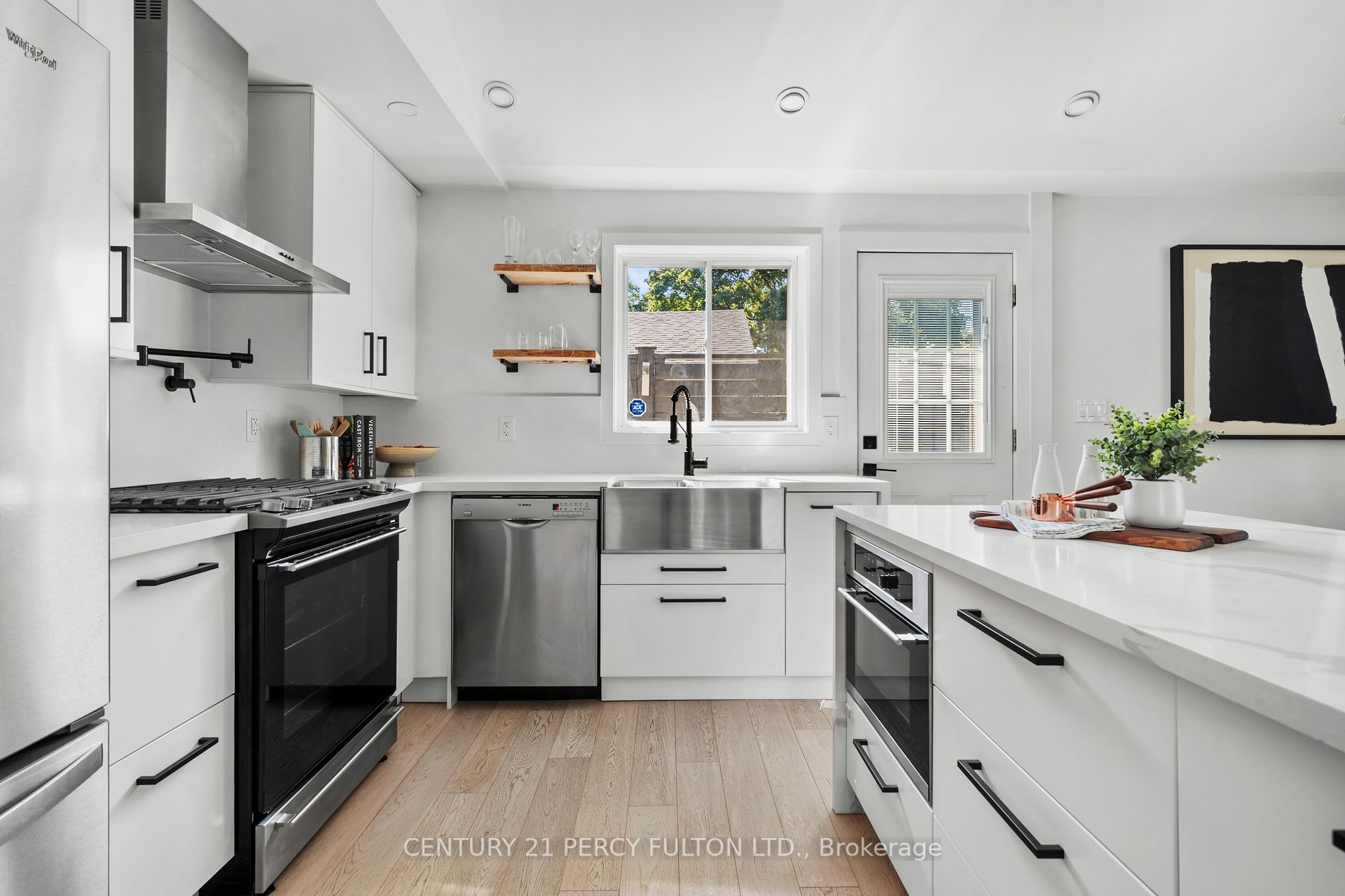 157 Inverdon Rd