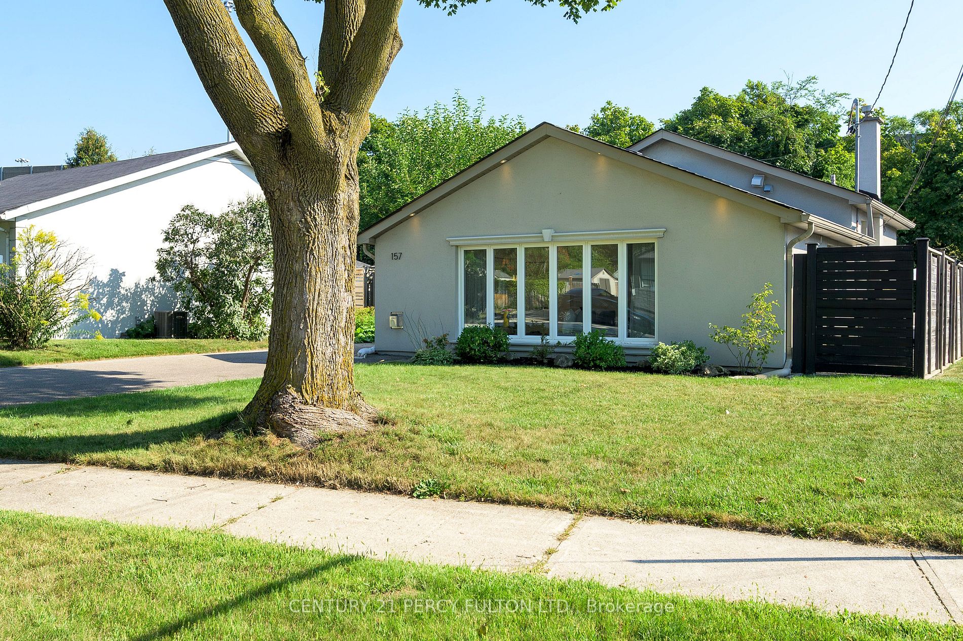 157 Inverdon Rd