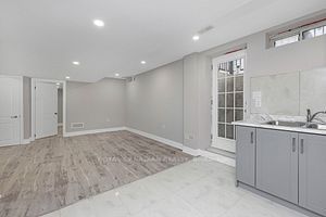 19 Outlook Ave