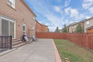 19 Outlook Ave