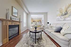 19 Outlook Ave