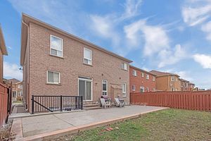 19 Outlook Ave
