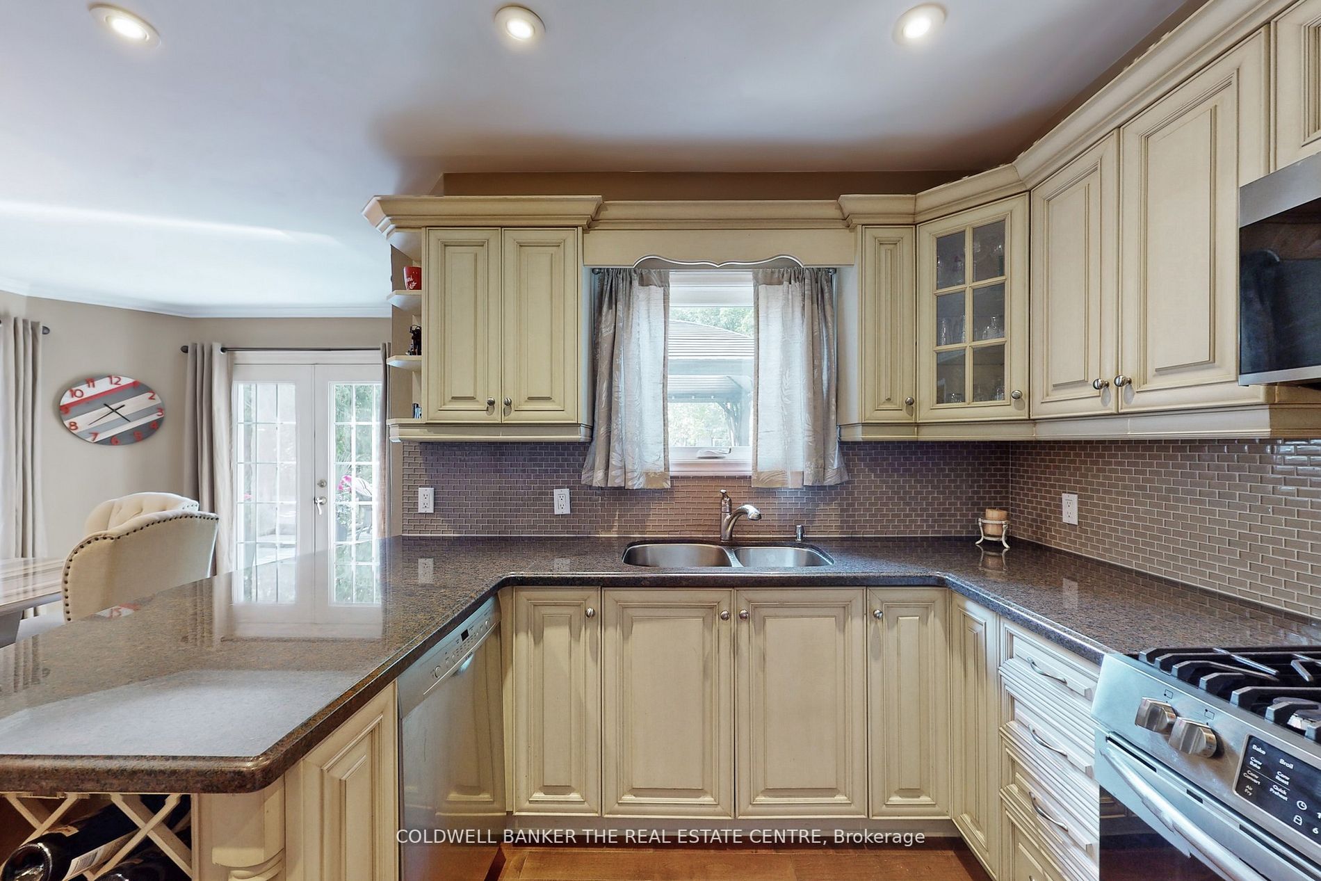 225 Hickman Street