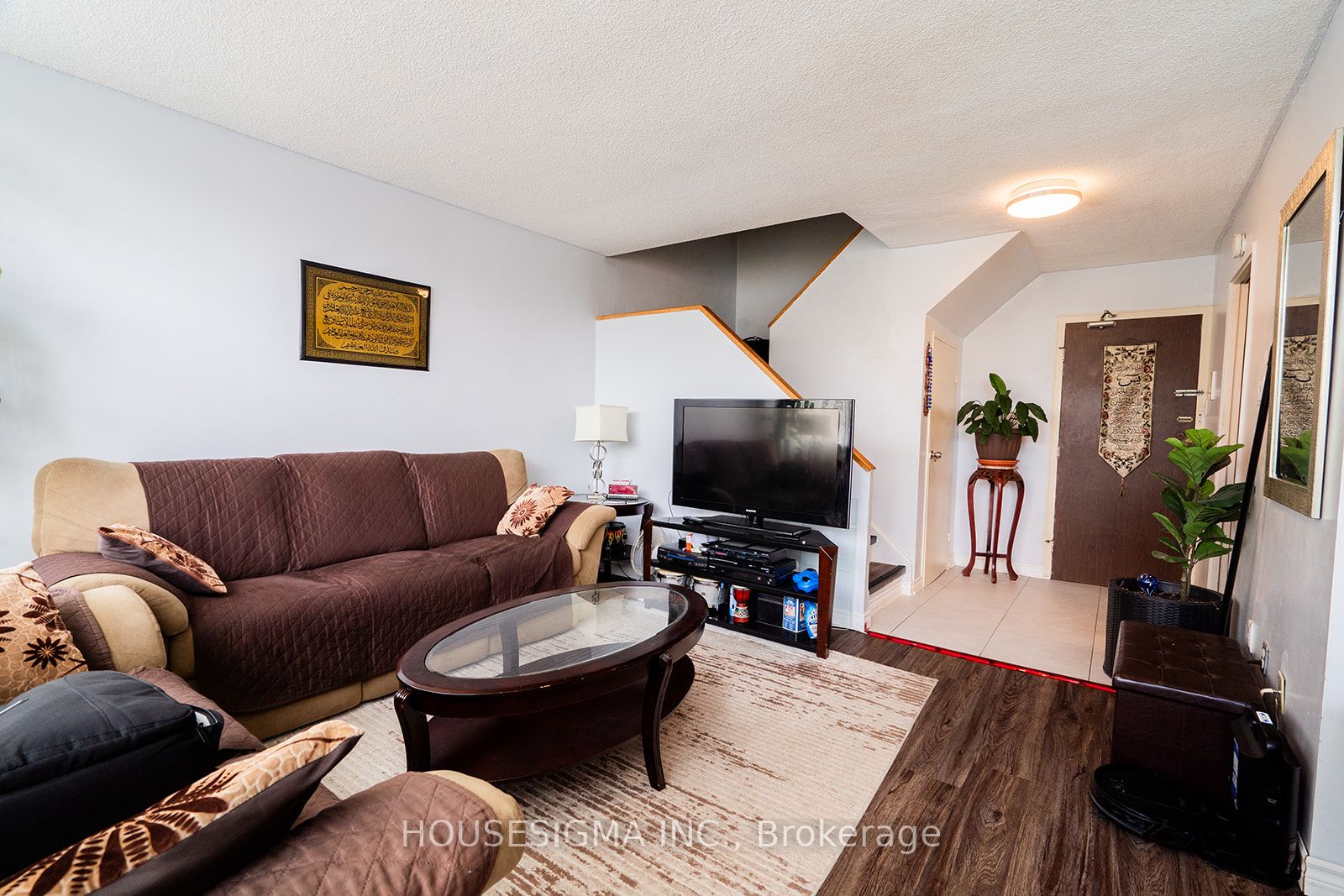 2121 Roche Crt, #712