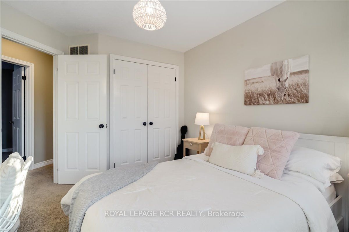 2 Hutchison Court