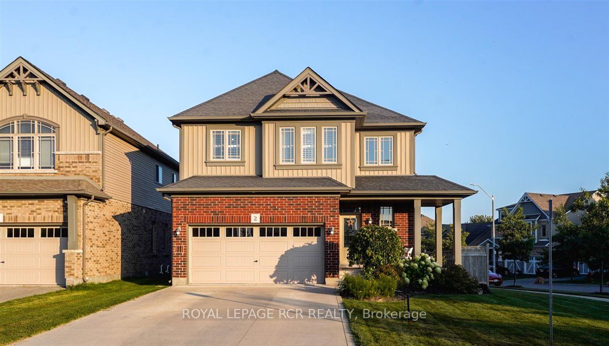 2 Hutchison Crt