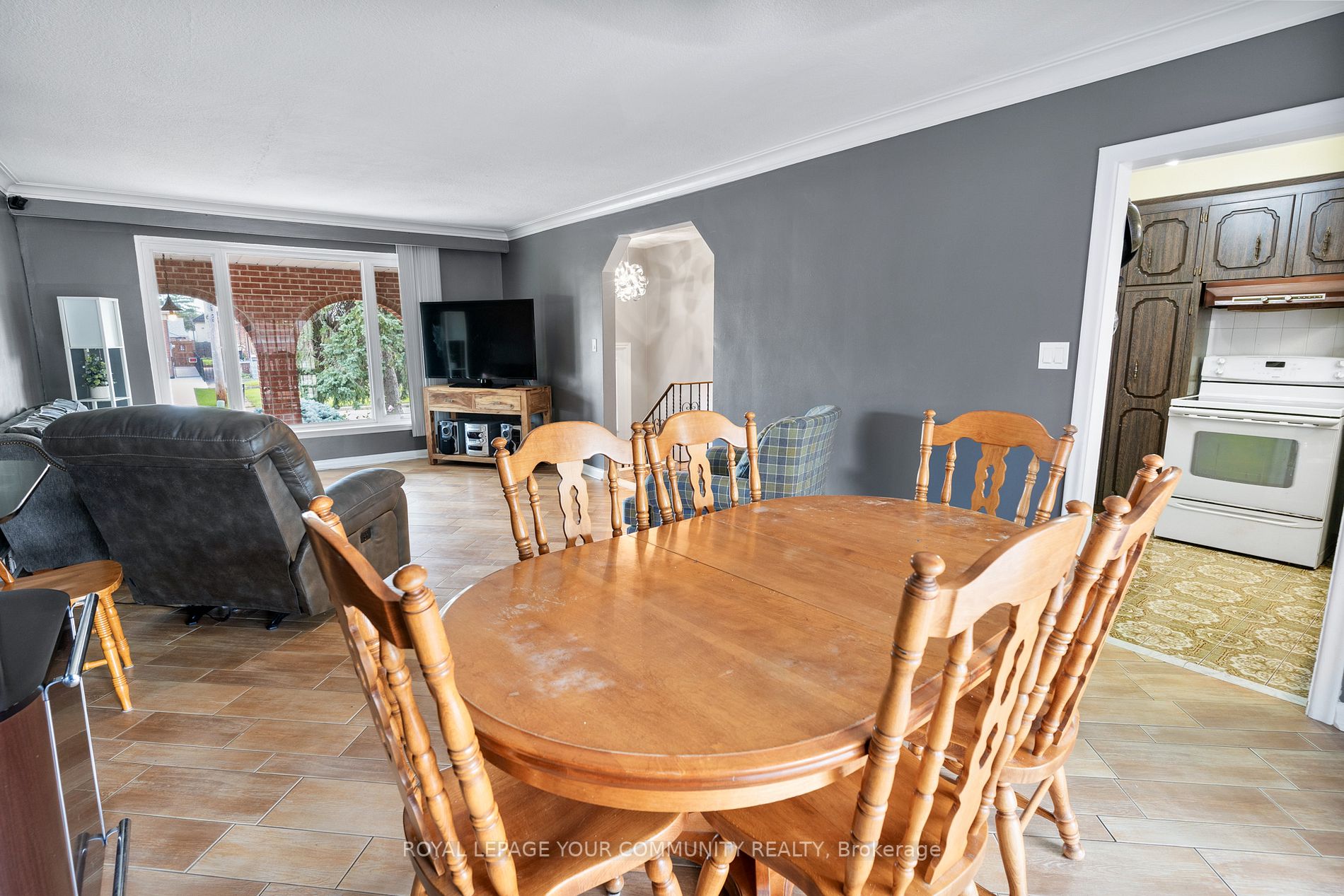 50 Langholm Drive