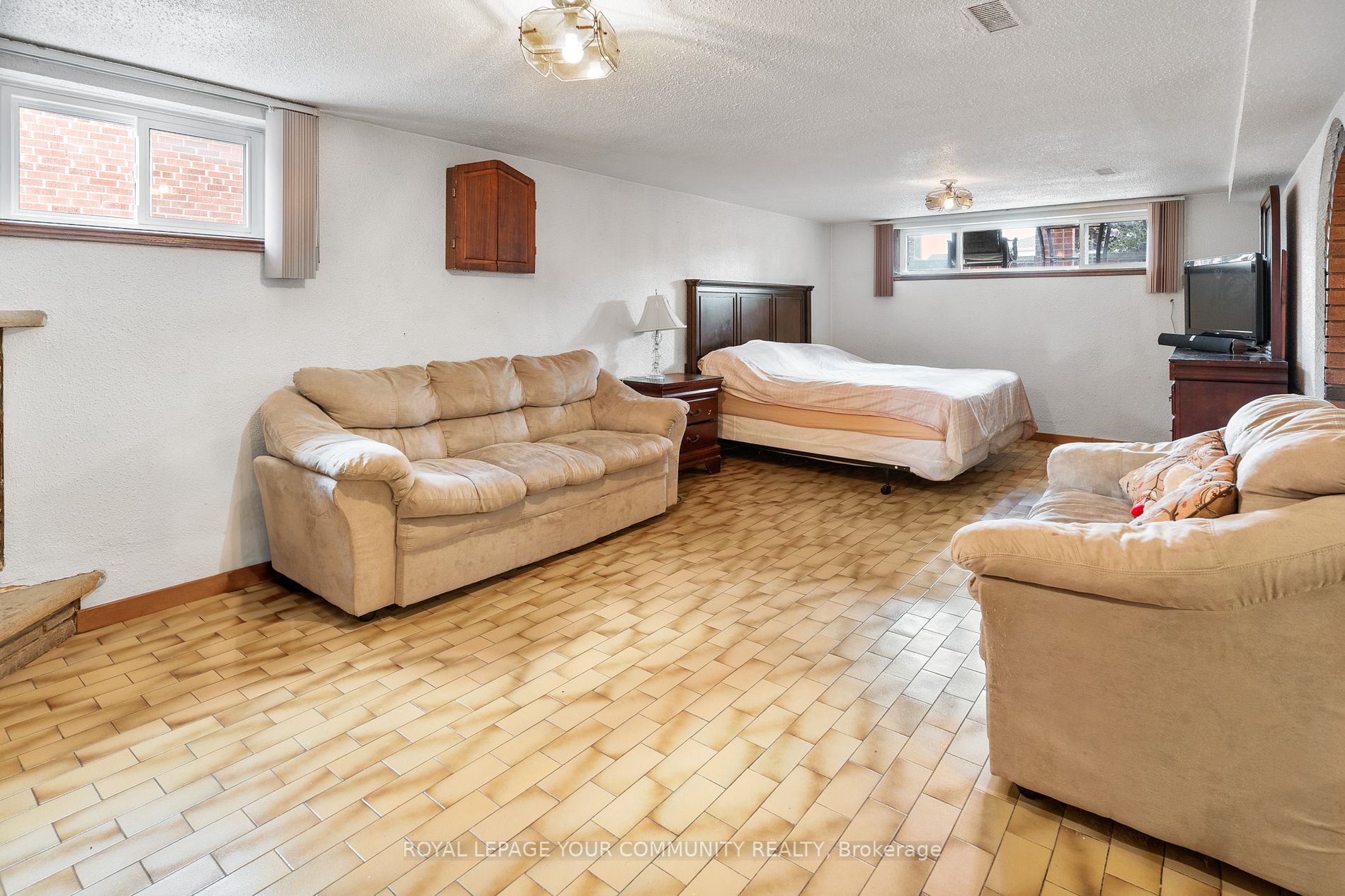 50 Langholm Drive