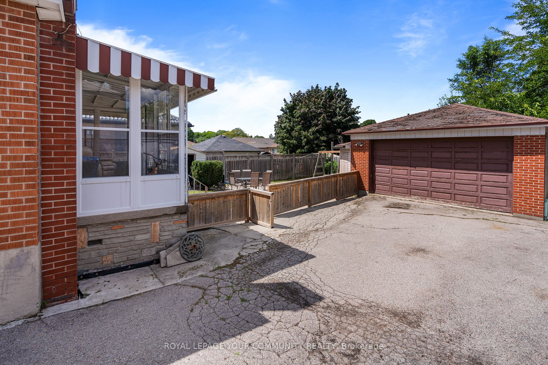 50 Langholm Drive