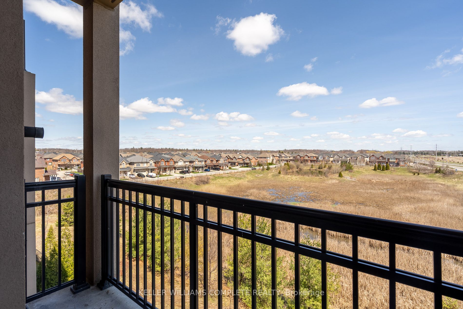 5327 Upper Middle Rd, #411