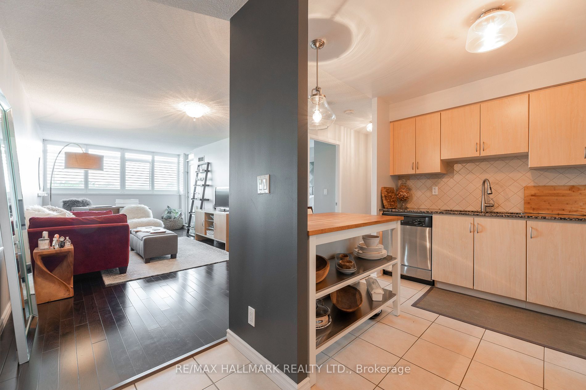 Listing W6797036 - Large Photo # 3