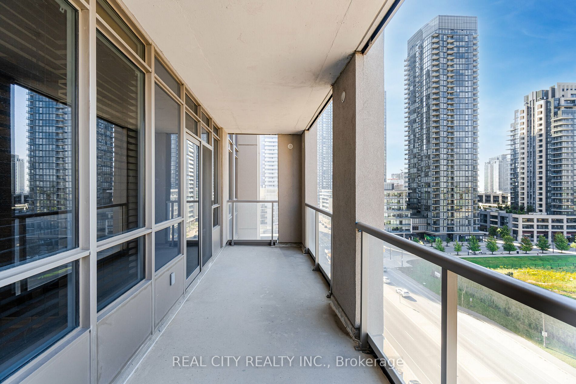 388 Prince Of Wales Drive, #903