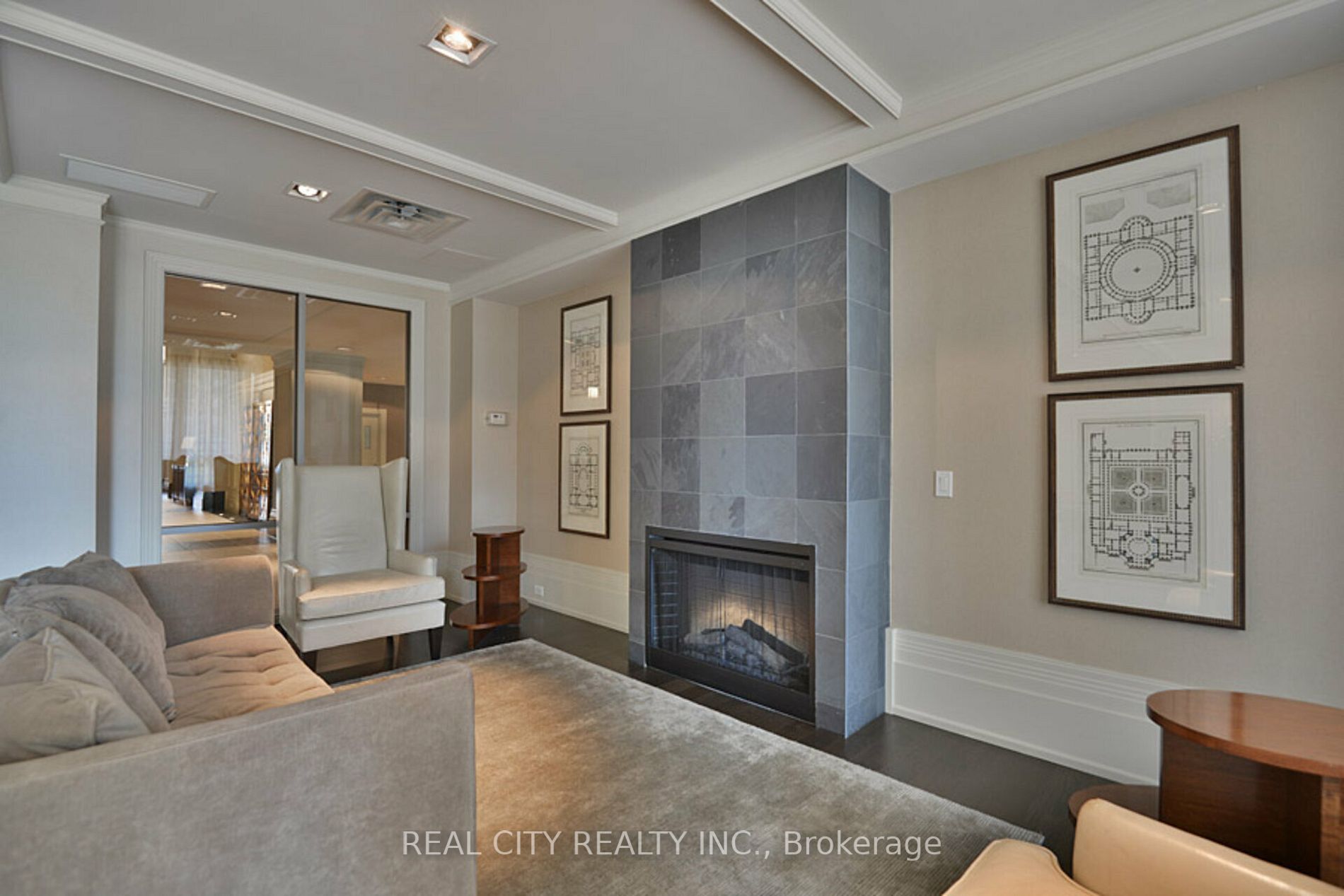 388 Prince Of Wales Drive, #903
