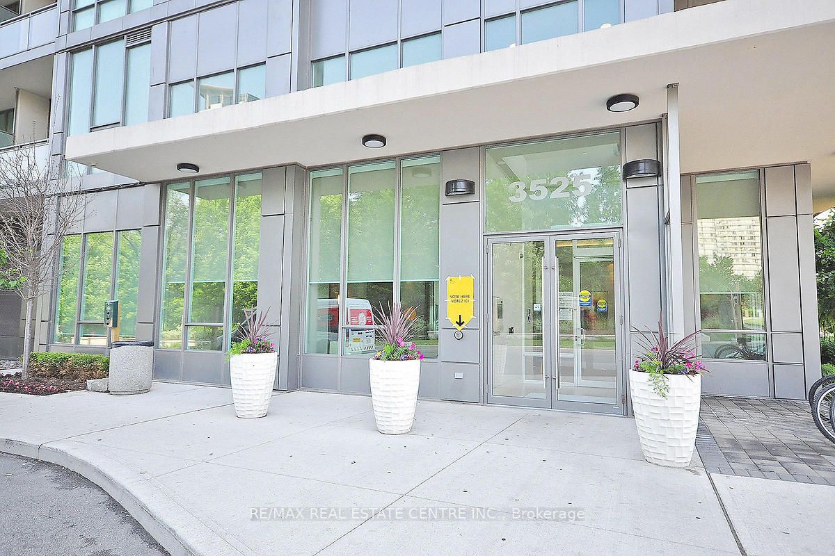 3525 Kariya Dr, #712