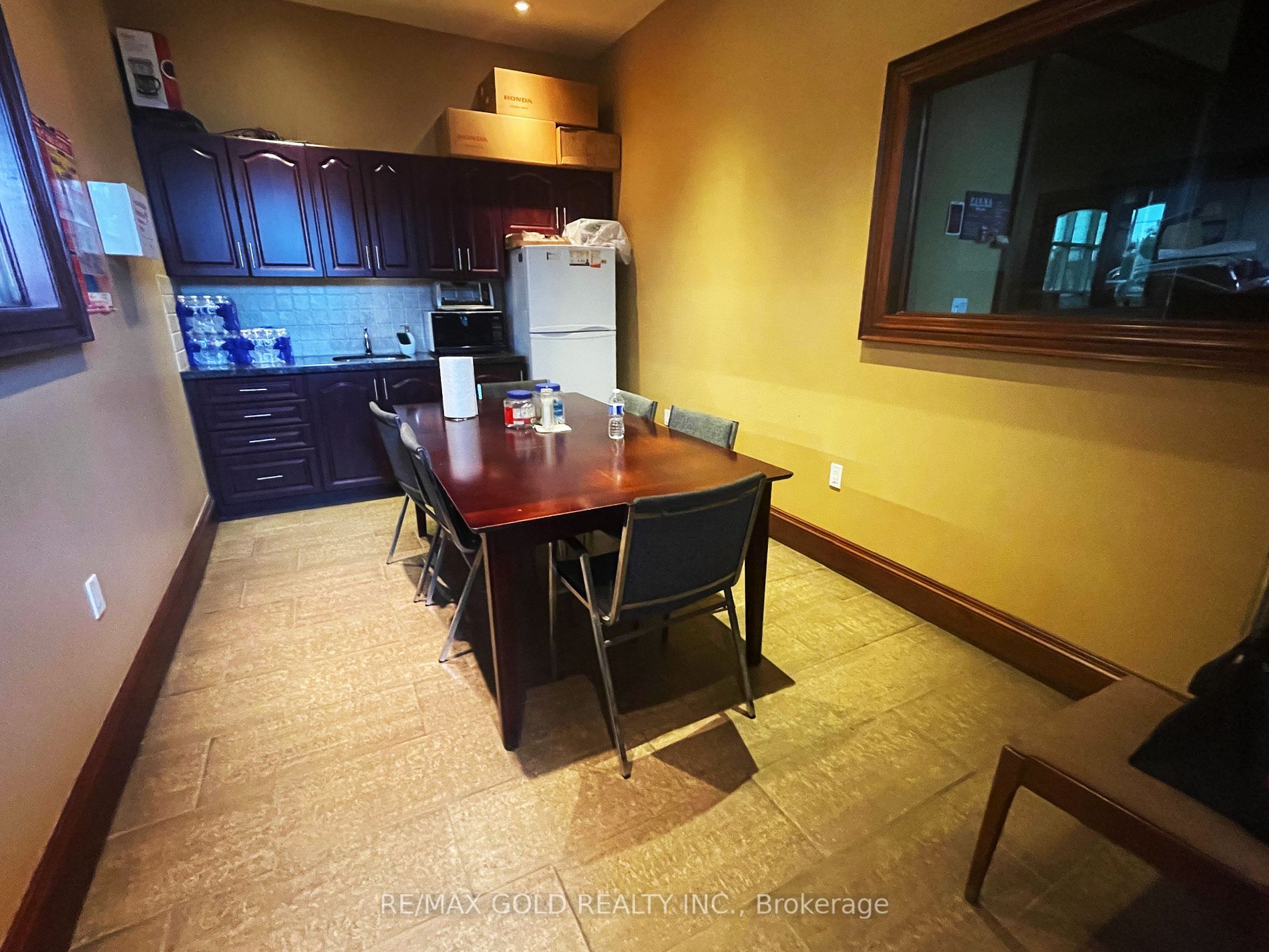 50 Brydon Dr