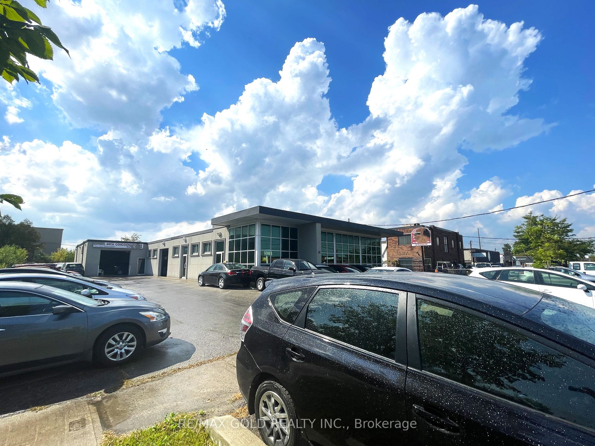 50 Brydon Dr