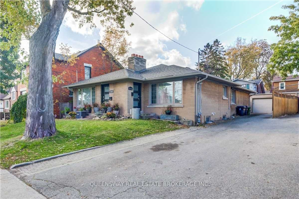 2610 + 2610A Lakeshore Blvd W, Toronto