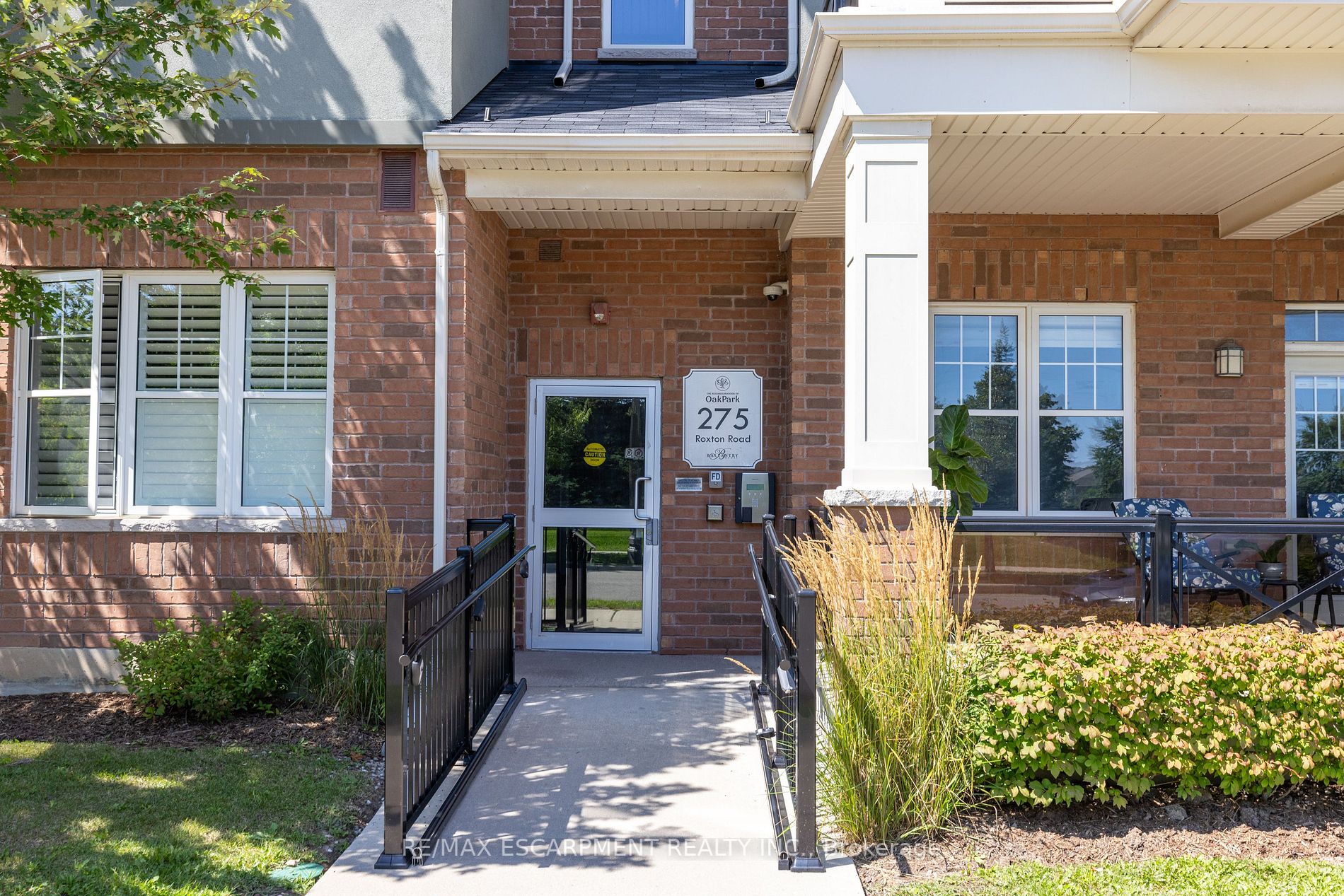 275 Roxton Rd, #306