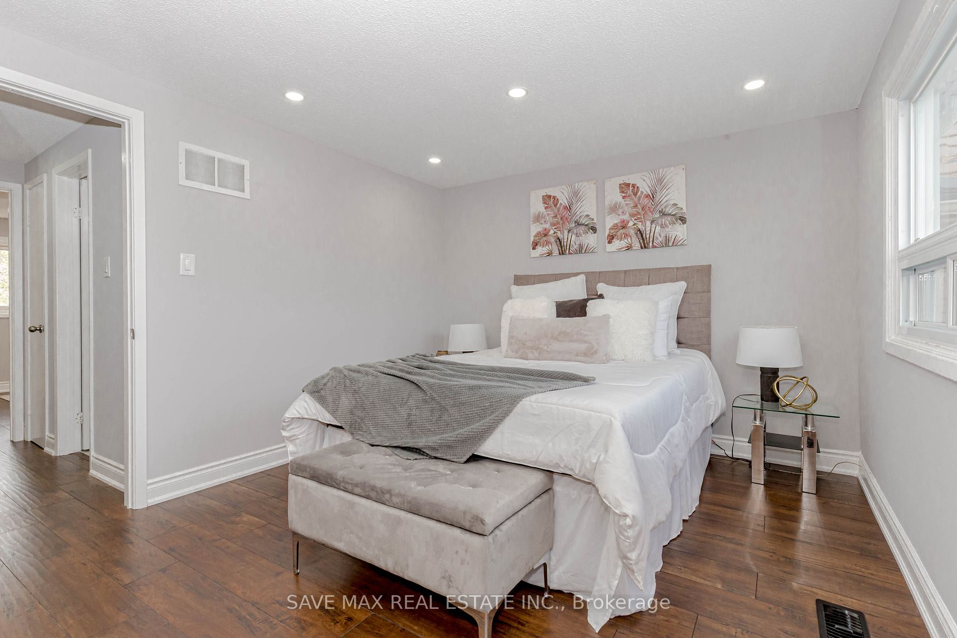 7132 Salme Dr