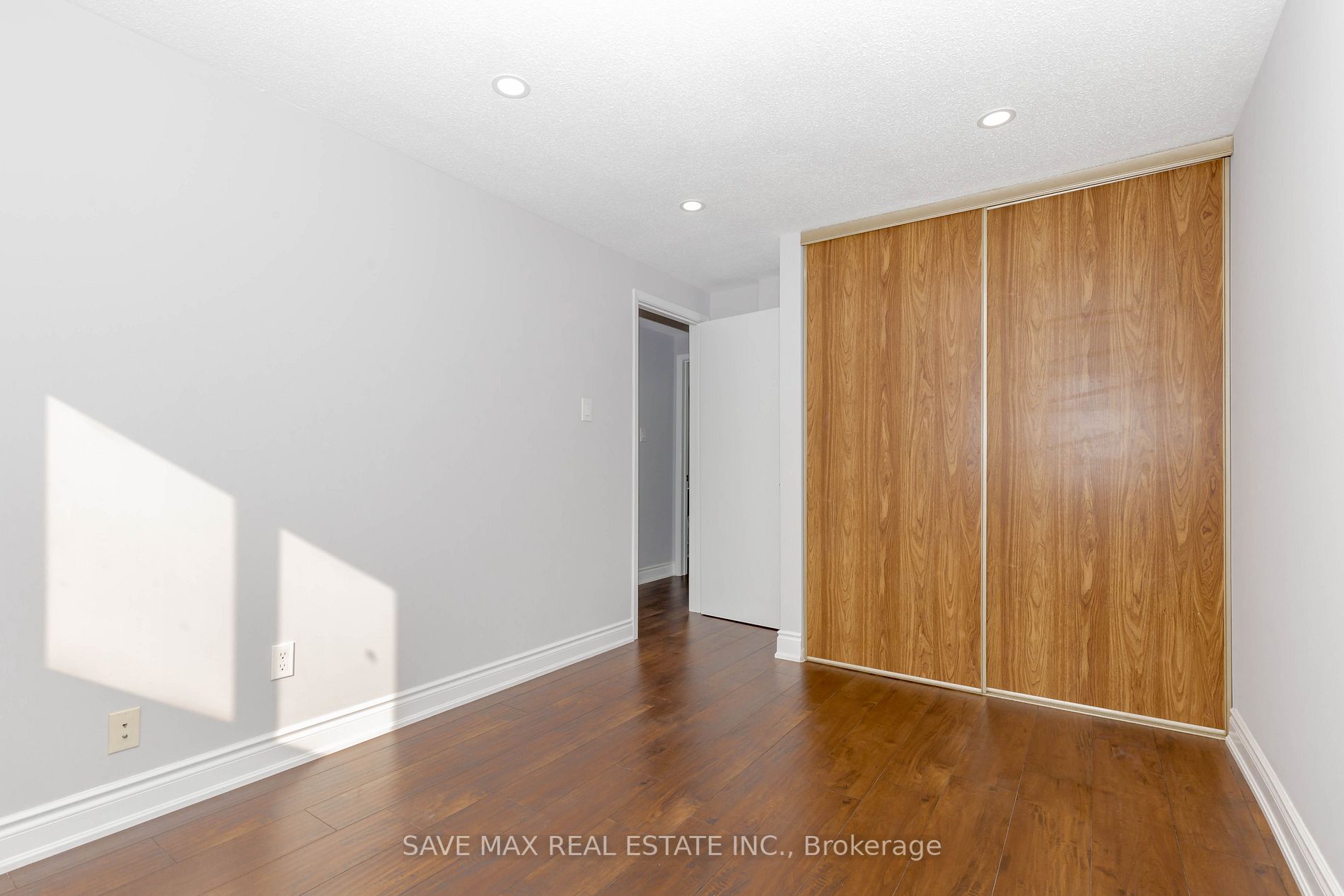 7132 Salme Dr