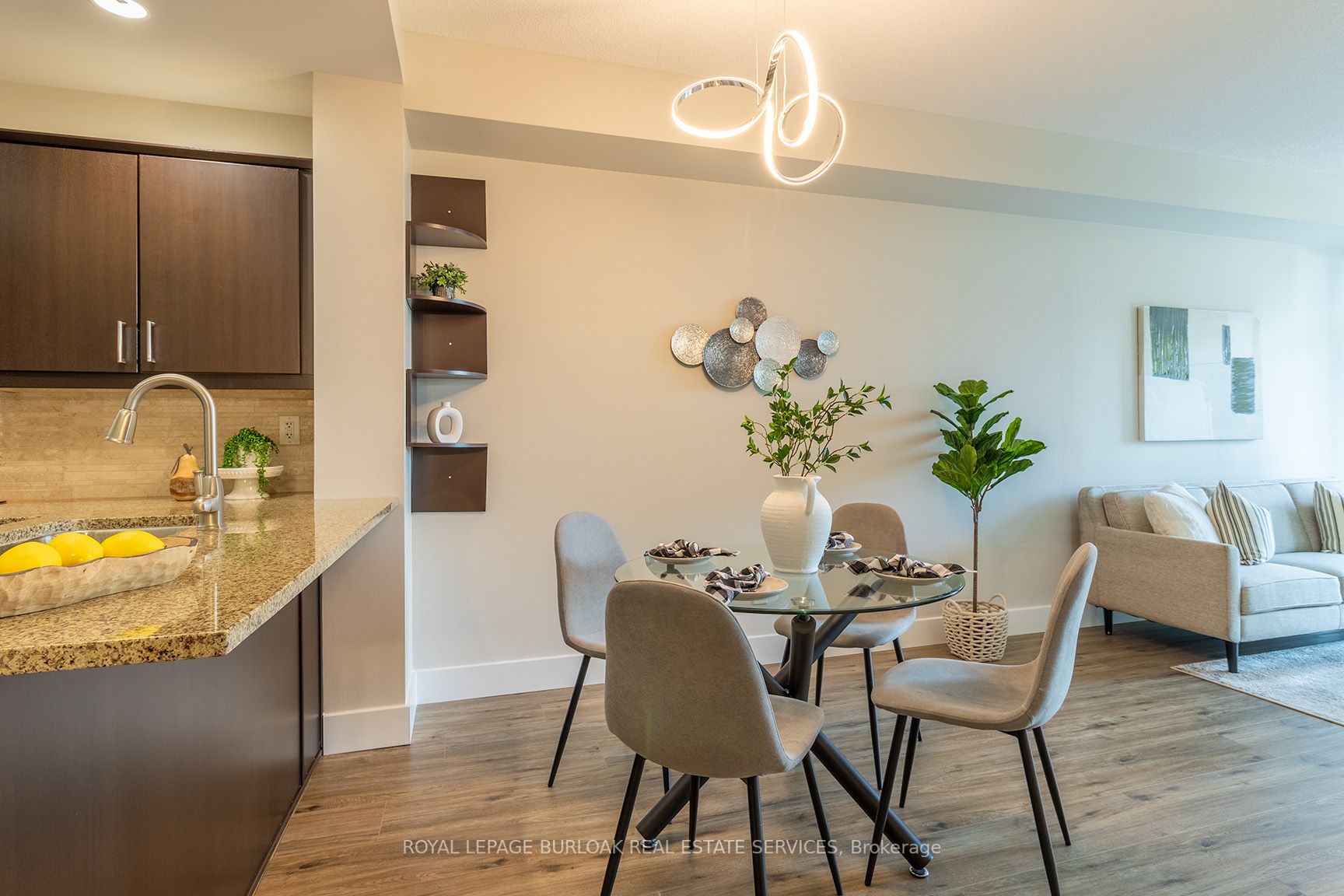 551 Maple Ave, #315