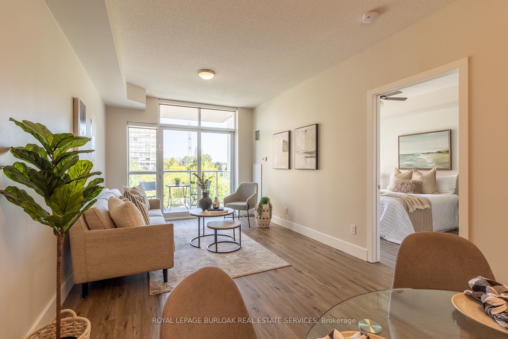 551 Maple Ave, #315