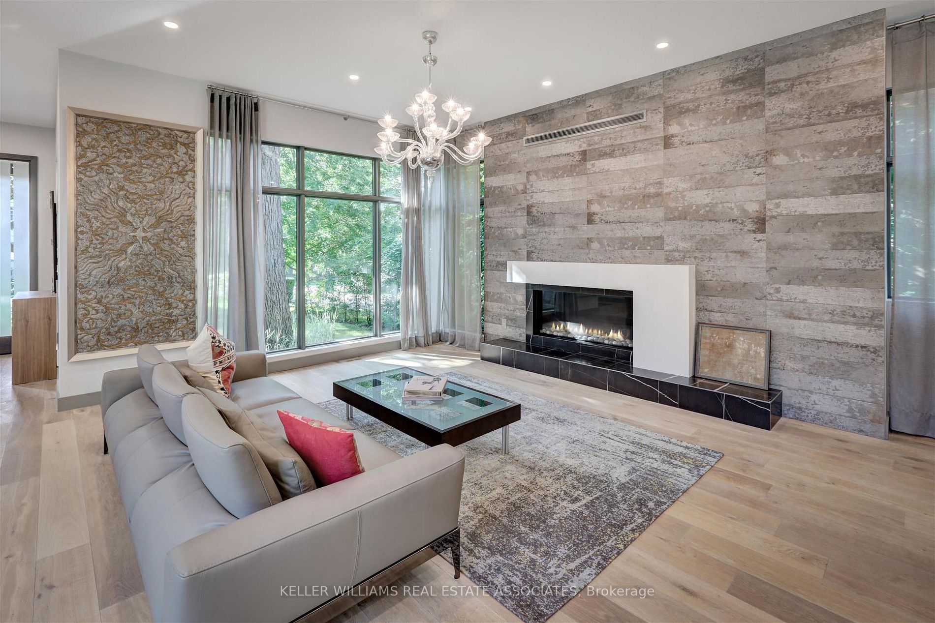 99 Veronica Drive