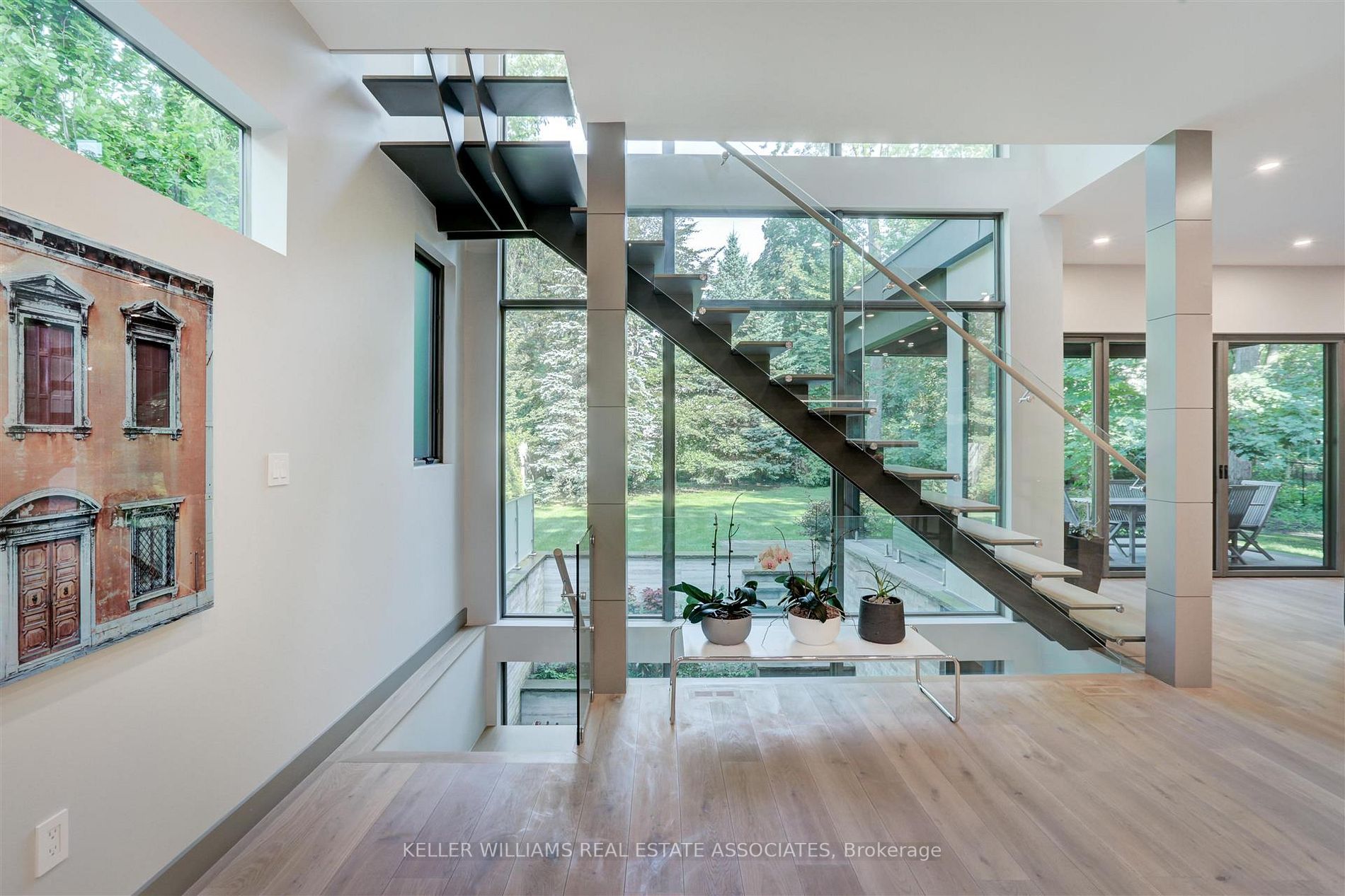 99 Veronica Drive