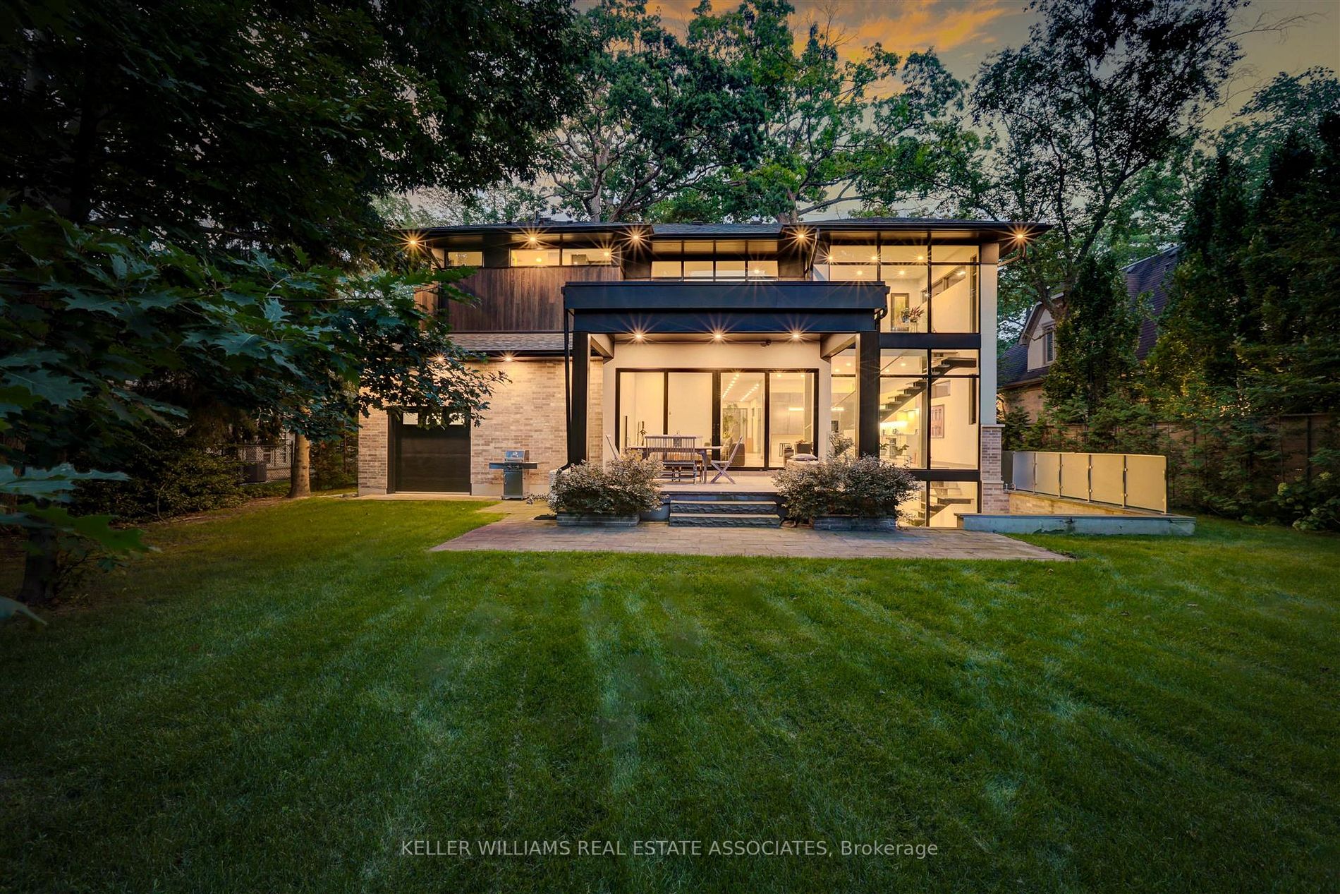 99 Veronica Drive