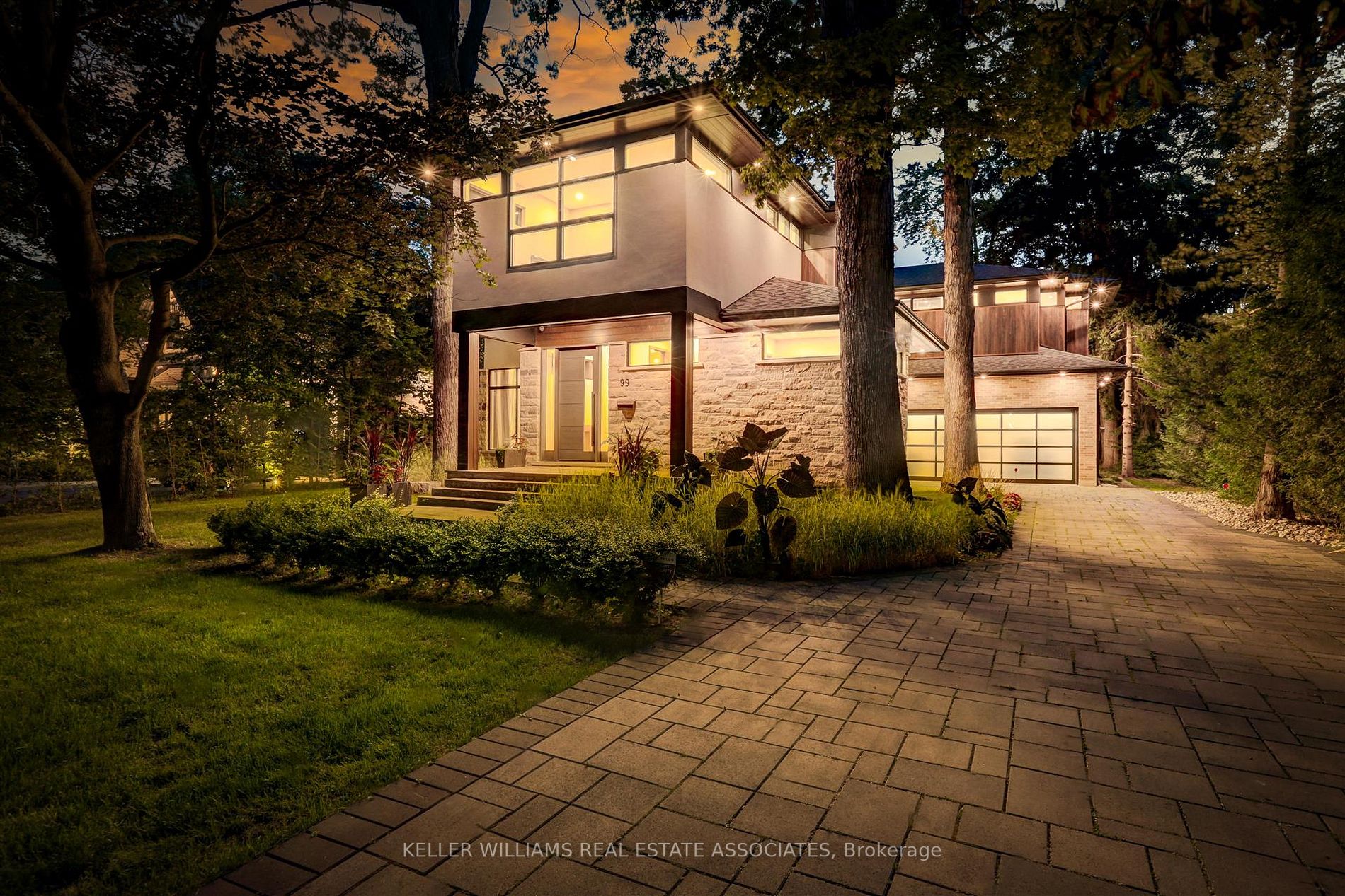 99 Veronica Dr