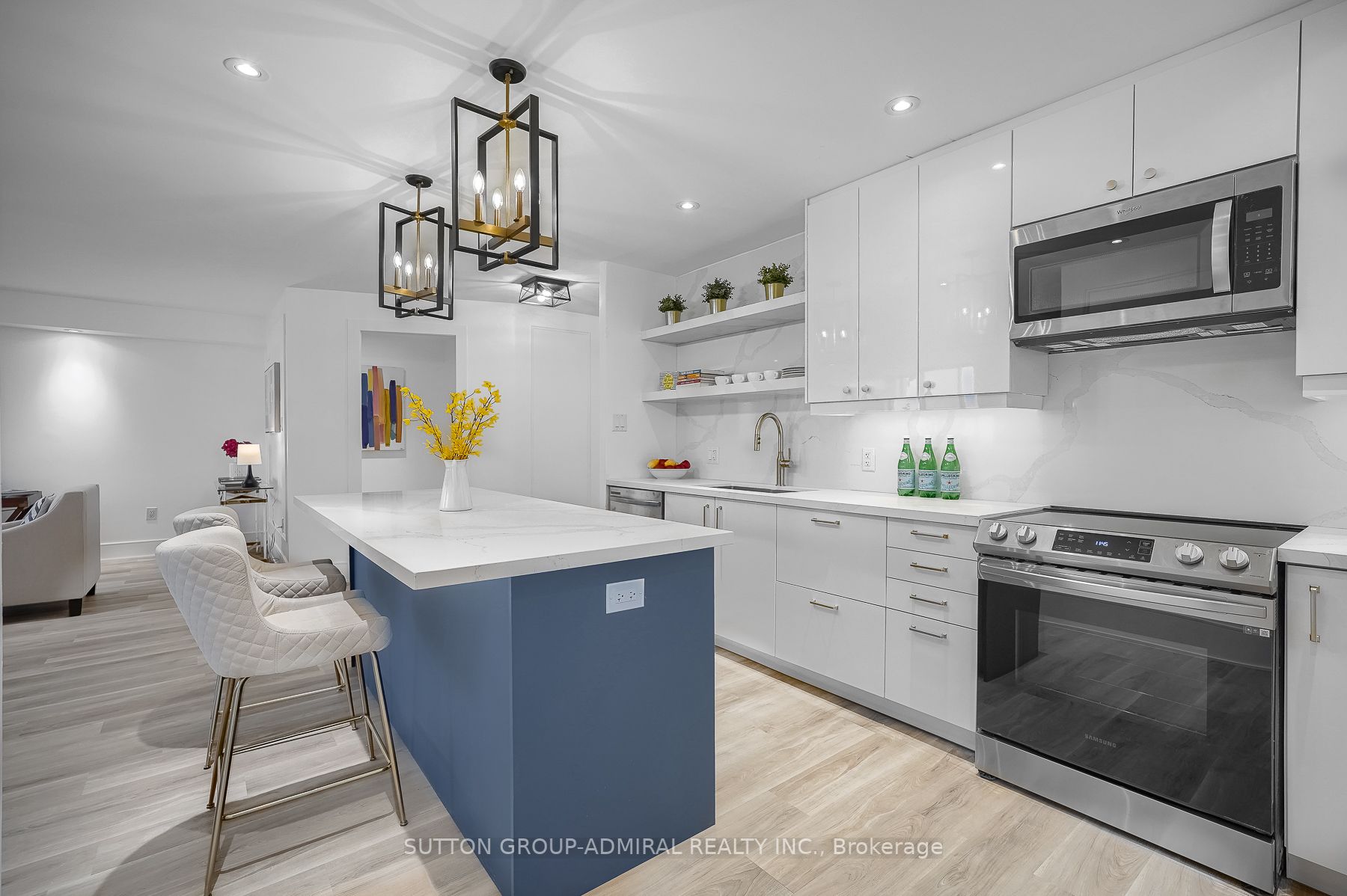 299 Mill Road, #PH3