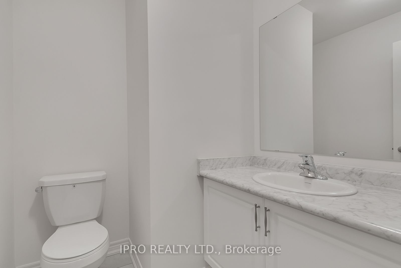 481 Manhattan Common