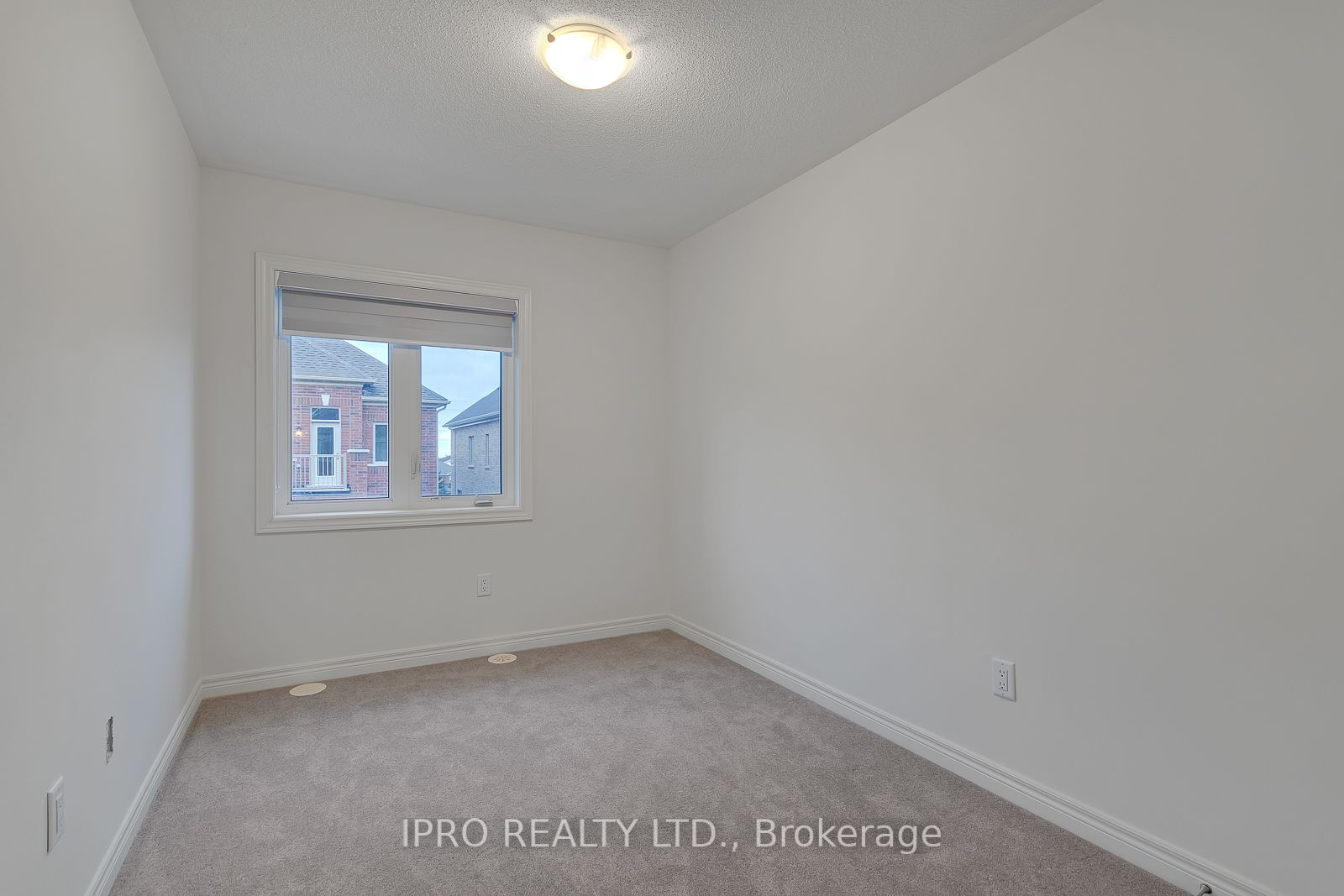 481 Manhattan Common