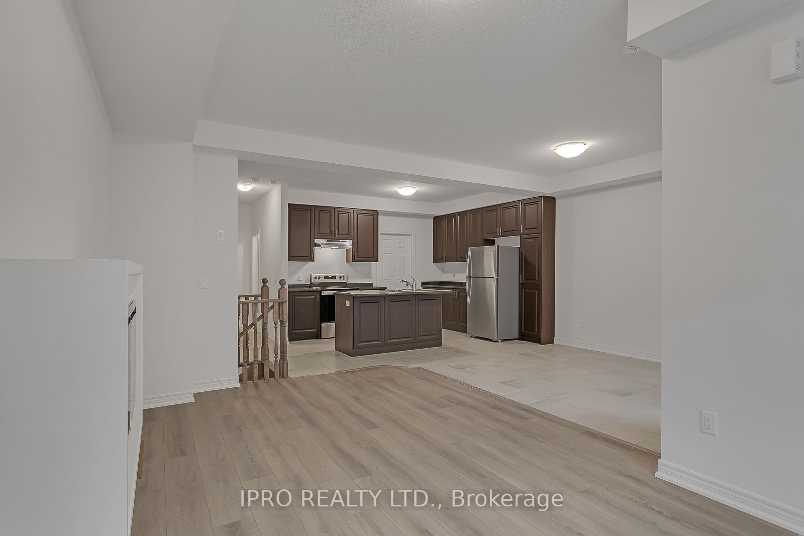 481 Manhattan Common