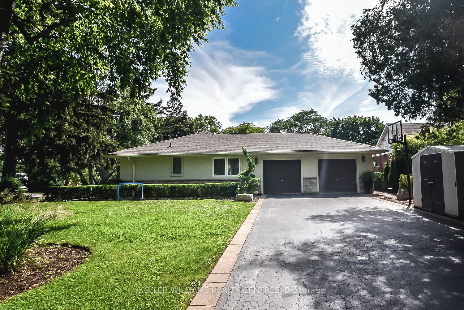 523 Townsend Ave