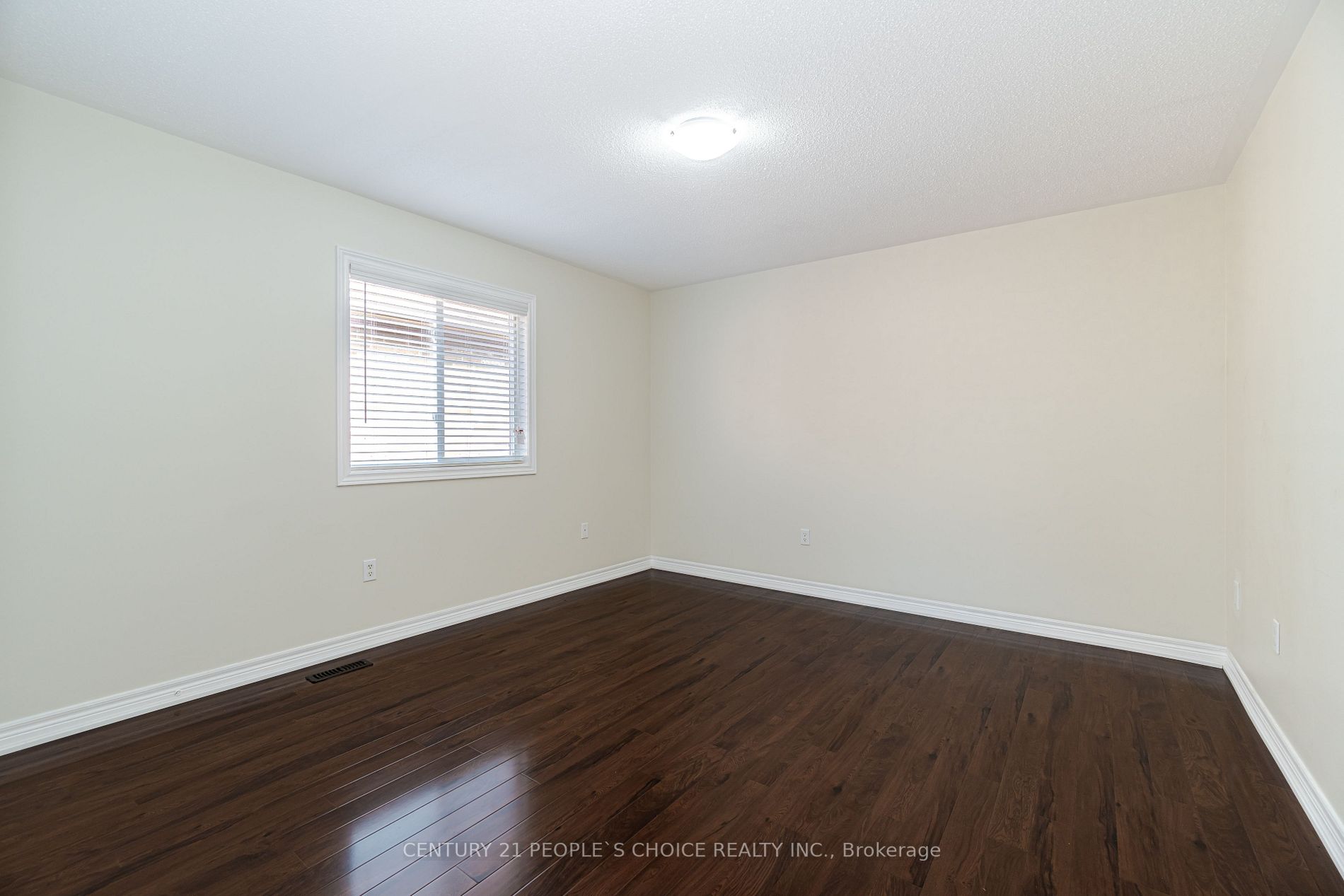 19 Dovehaven Crescent