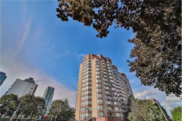 25 Fairview Rd, Mississauga