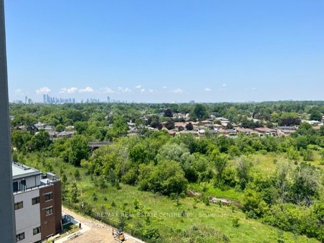 1063 Douglas Mccurdy Comm E, #908