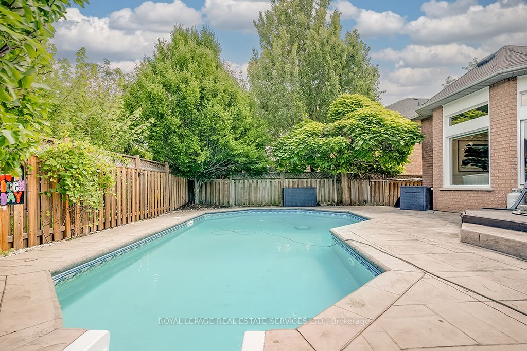 2299 Hilltop Lane