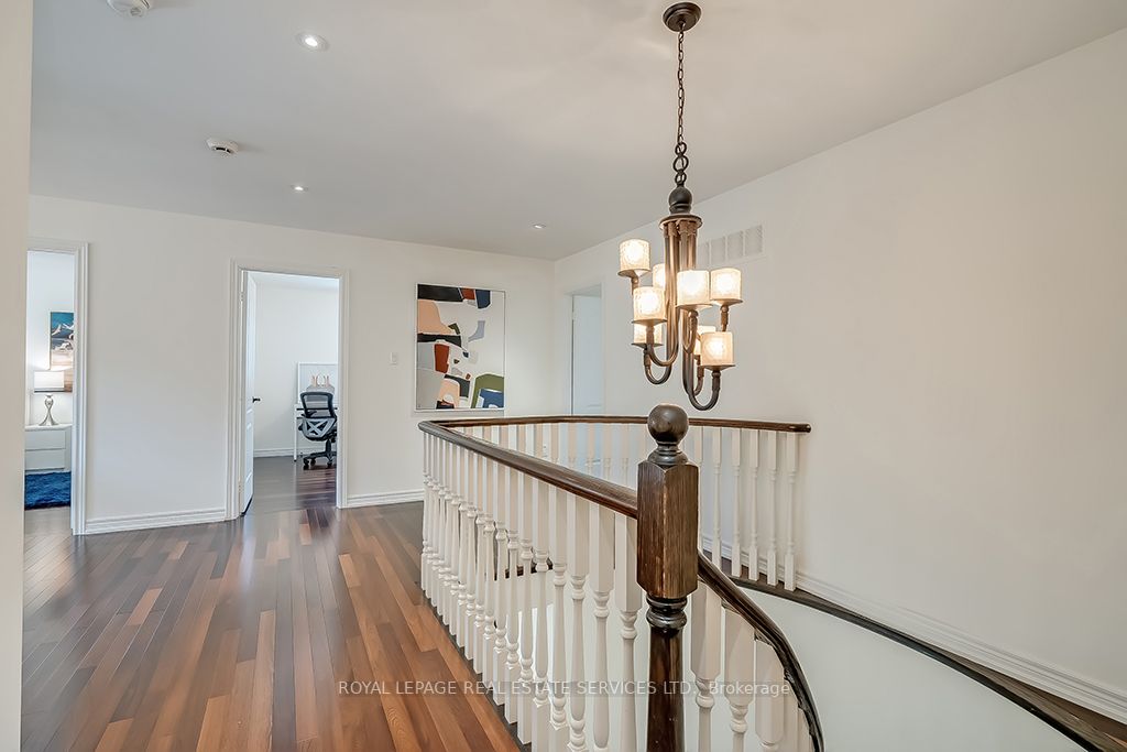 2299 Hilltop Lane