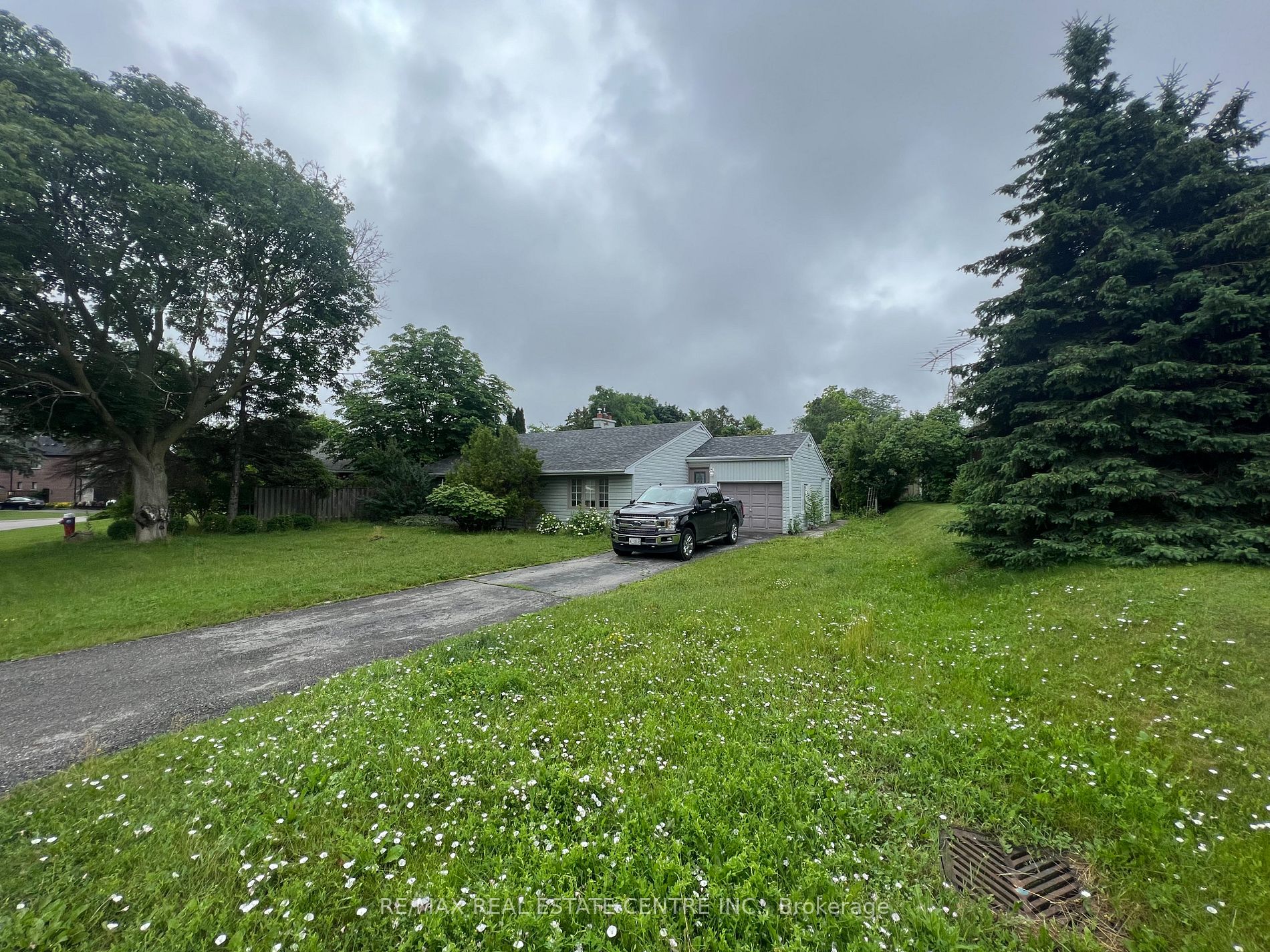 4 Wareham Dr