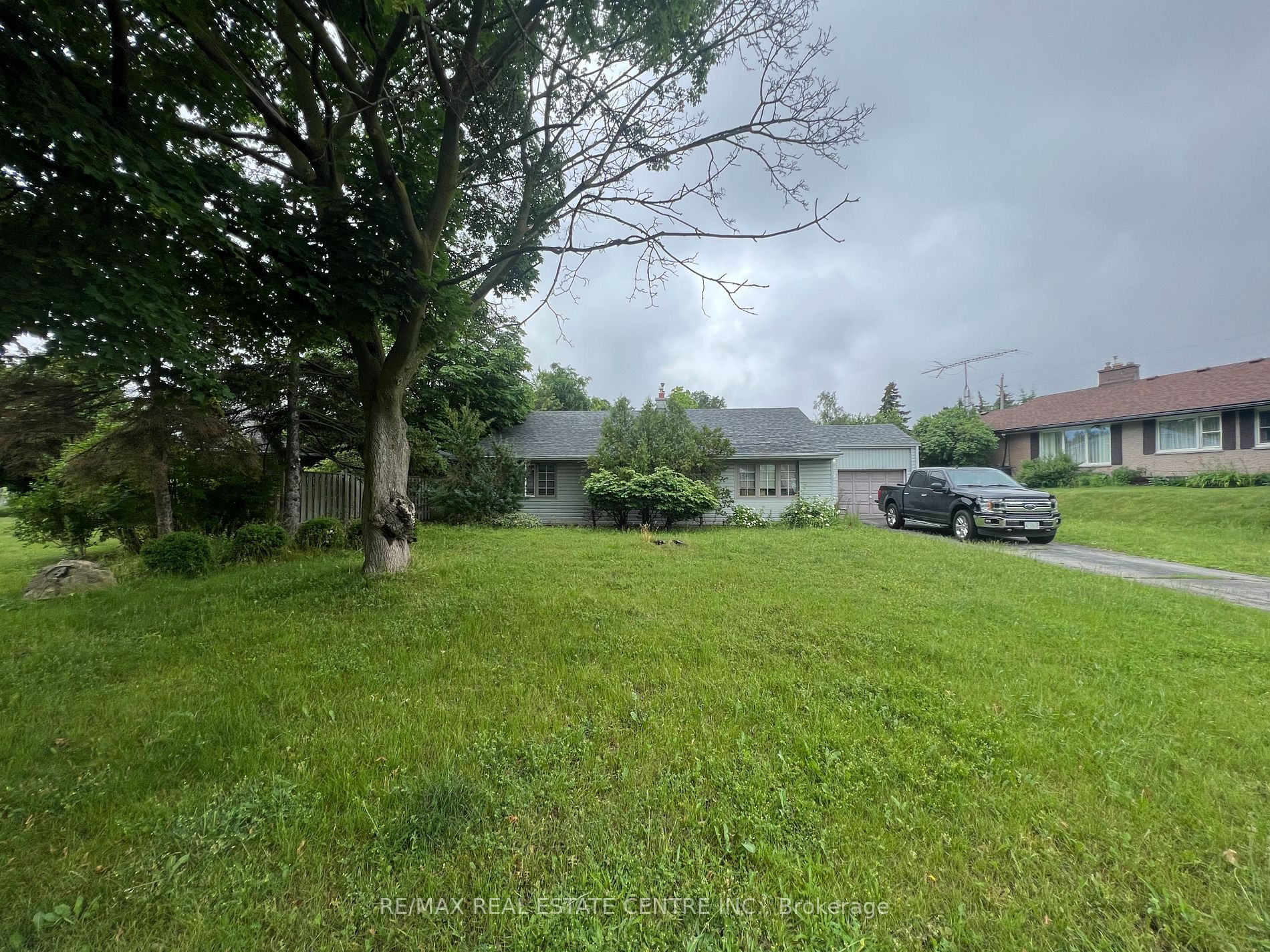 4 Wareham Dr