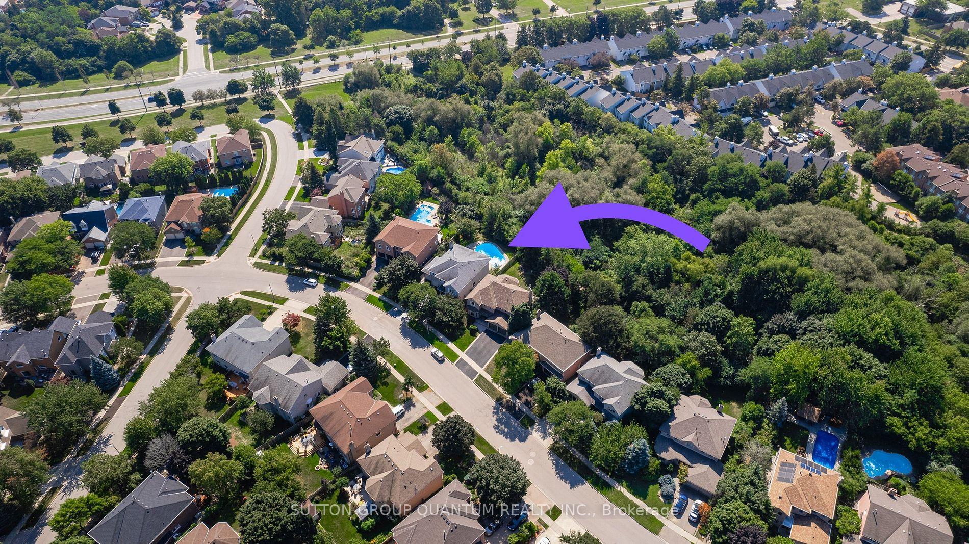 2060 Nipigon Dr