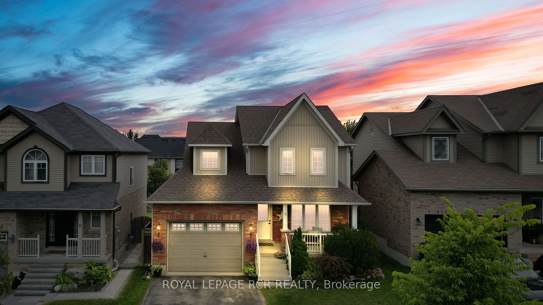 9 Aiken Cres